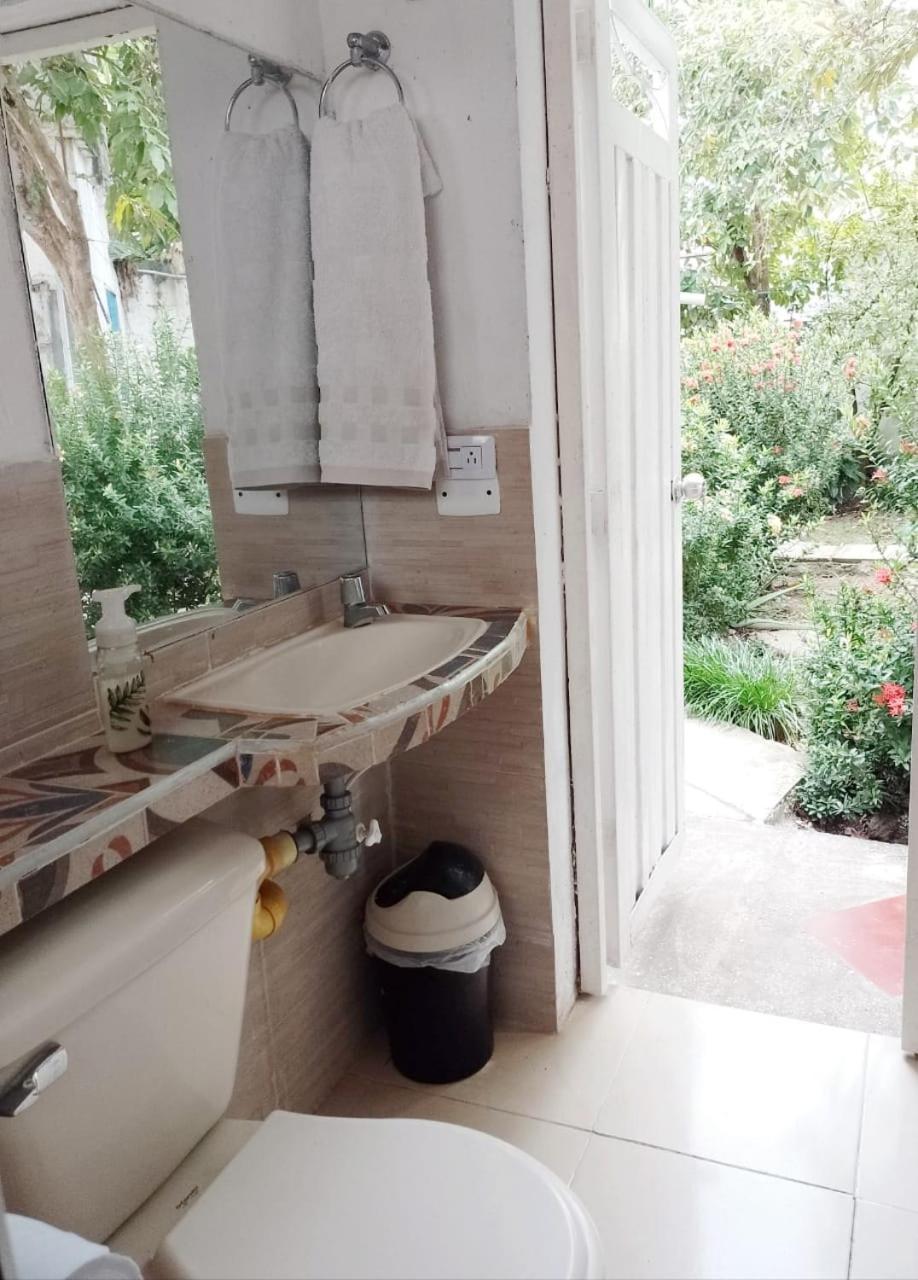 Hostal Corales Tolú Eksteriør billede