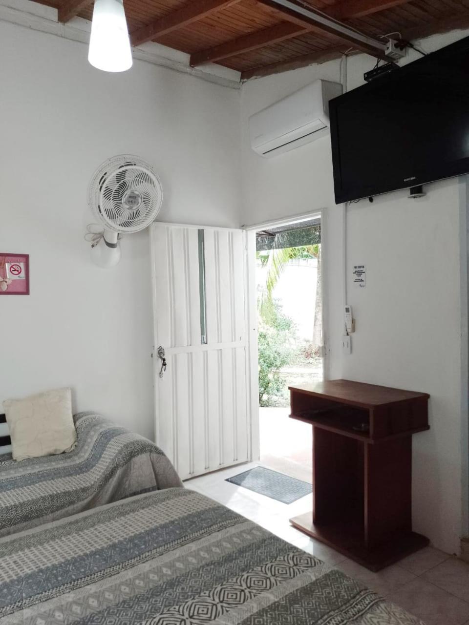 Hostal Corales Tolú Eksteriør billede
