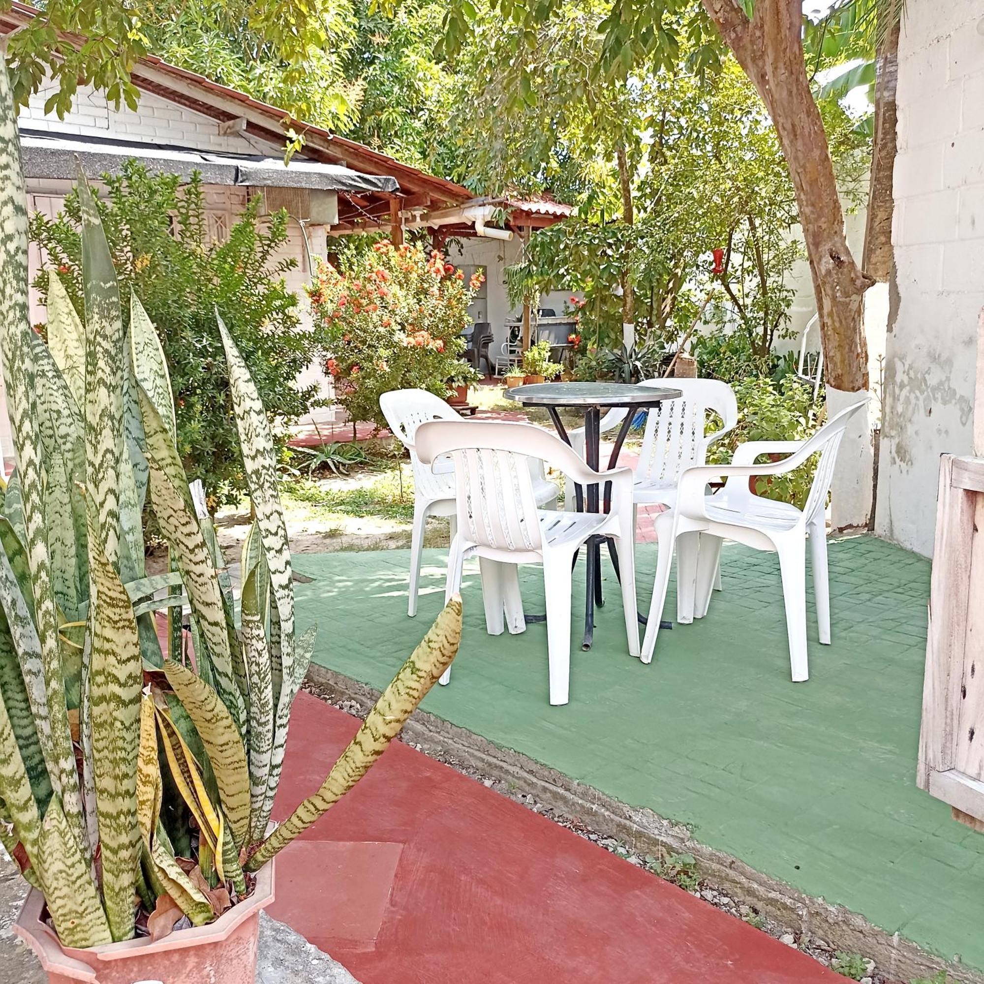 Hostal Corales Tolú Eksteriør billede
