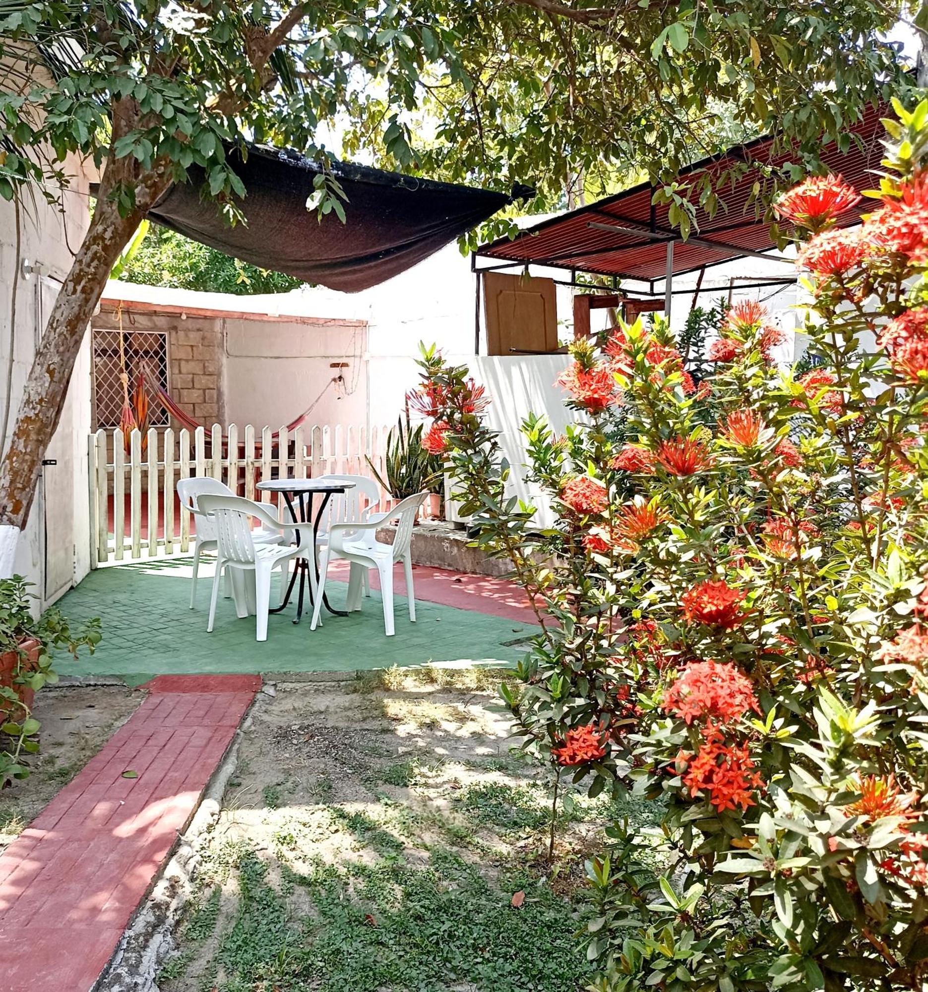 Hostal Corales Tolú Eksteriør billede