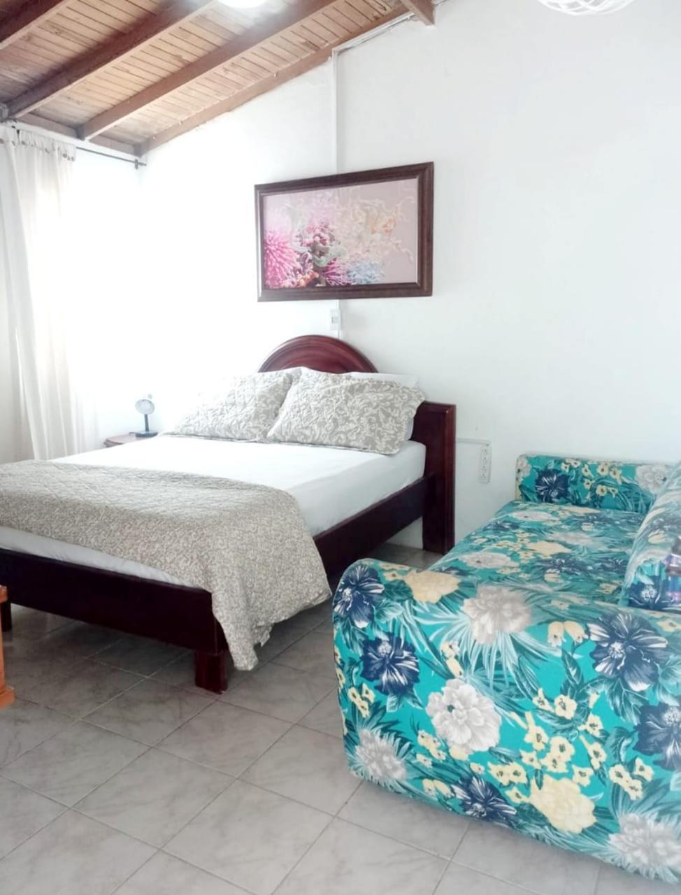 Hostal Corales Tolú Eksteriør billede