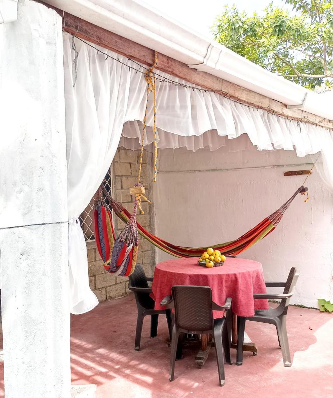 Hostal Corales Tolú Eksteriør billede